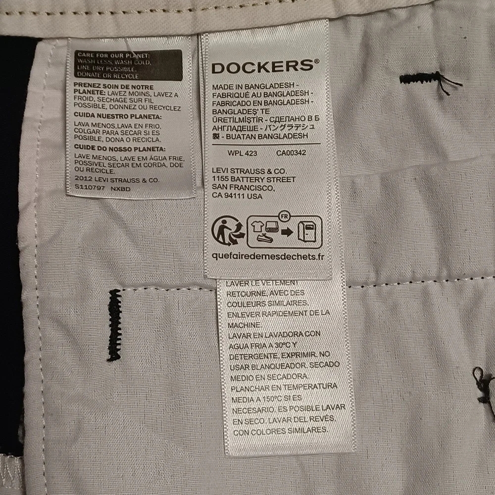 Dockers Chino Shorts Mens 48 Black 5 Pocket Flat Front Casual Cotton Twill